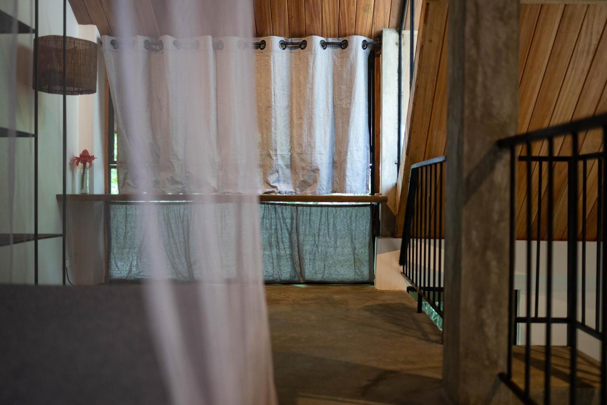 Voda Hotel Unawatuna Bagian luar foto